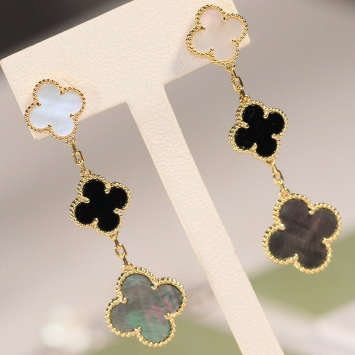 ¡®Loco¡¯CLOVER EARRINGS GOLD ONYX MOP 3 MOTIF