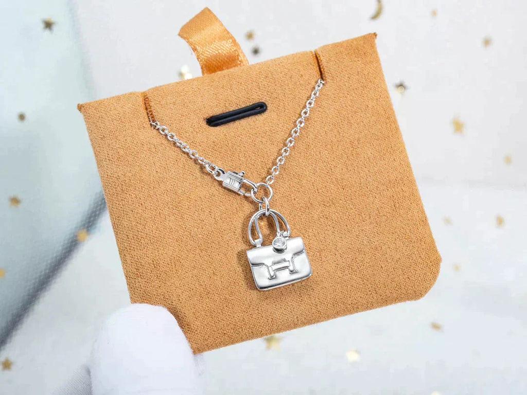 ¡®Loco¡¯AMULETTE PEDANT SILVER NECKLACE