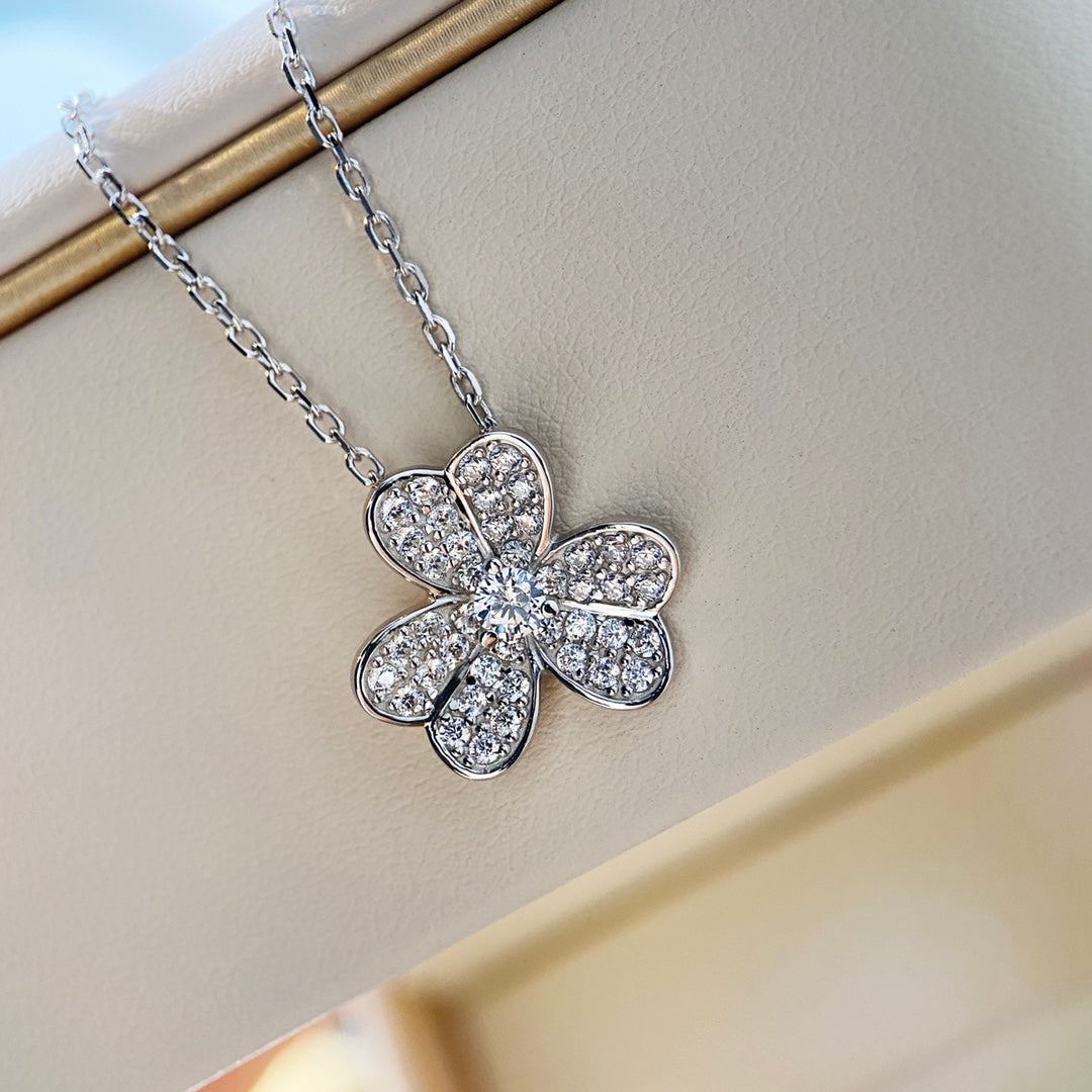 ¡®Loco¡¯CLOVER DIAMOND NECKLACE SILVER