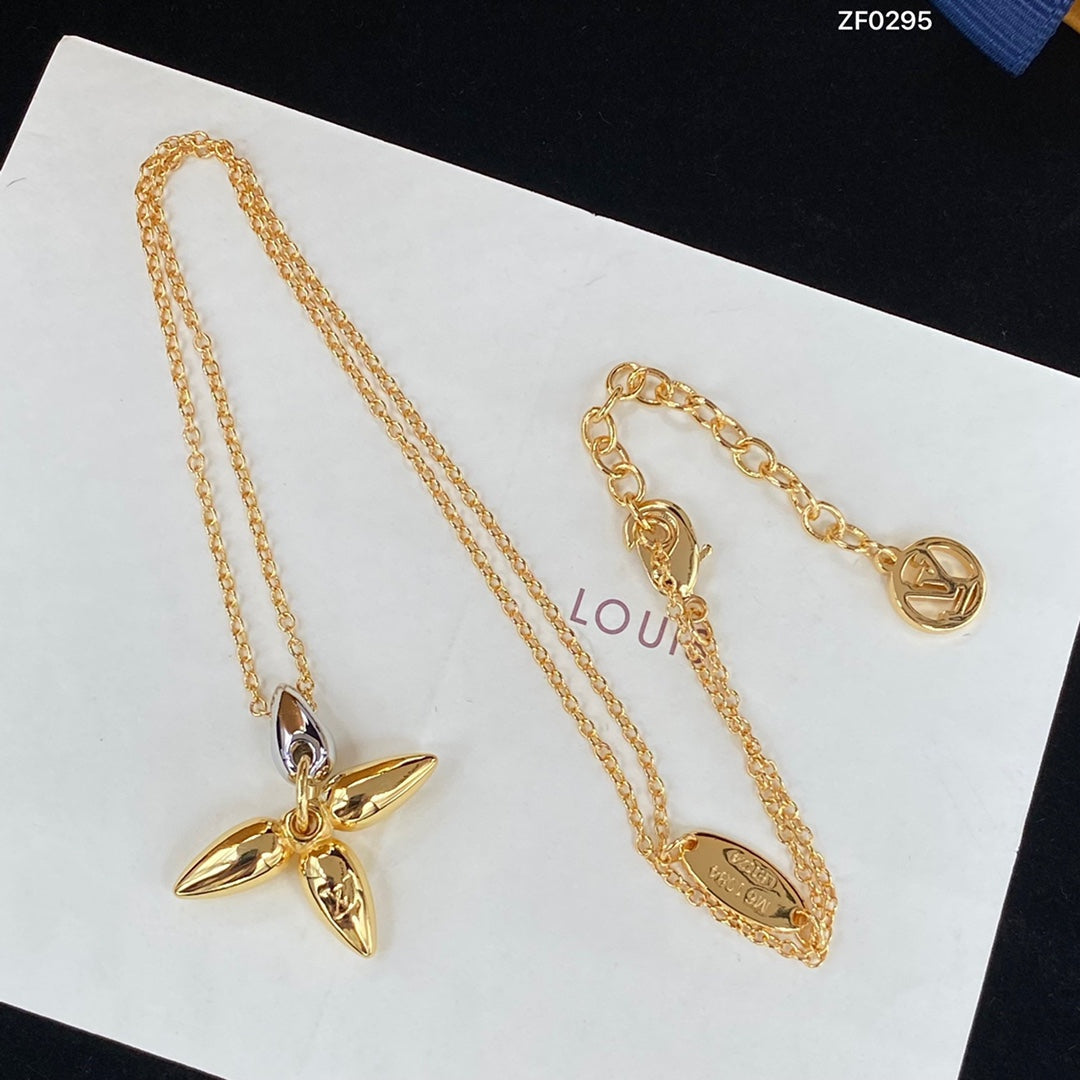 ¡®Loco¡¯LOUISETTE PEDANT GOLD NECKLACE