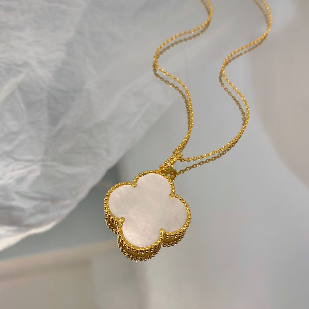 ¡®Loco¡¯CLOVER 25MM MOP LARGE PENDANT NECKLACE