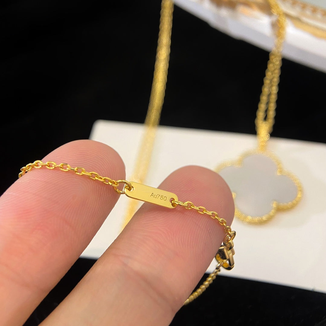 ¡®Loco¡¯CLOVER 25MM MOP LARGE PENDANT NECKLACE