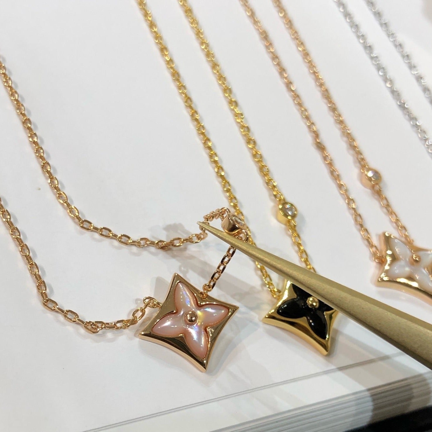 ¡®Loco¡¯STAR BLACK MOP NECKLACE