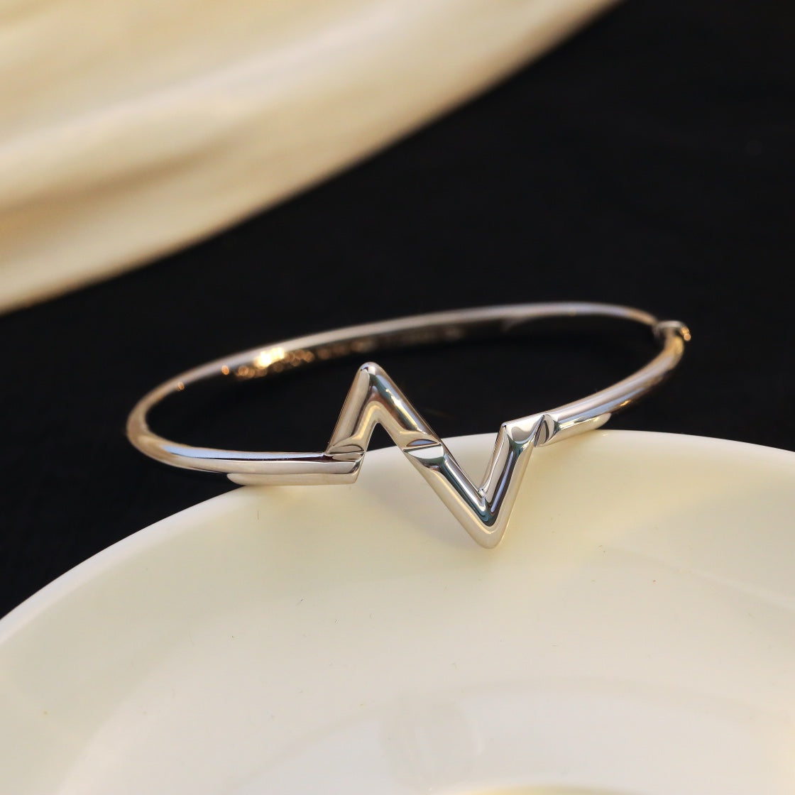 ¡®Loco¡¯VOLTE UPSITE DOWN BRACELET