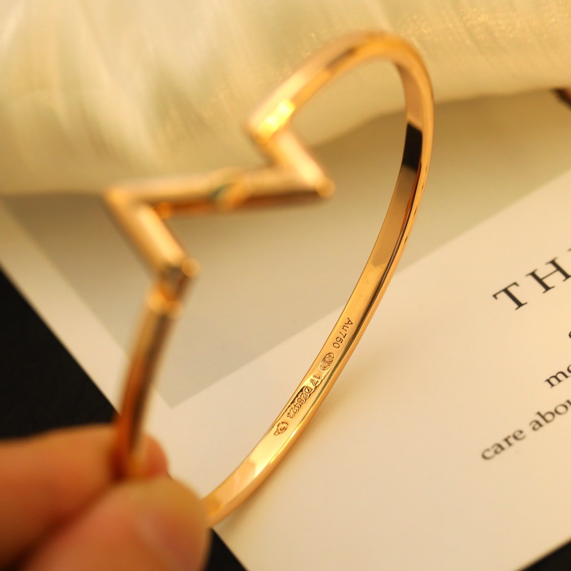 ¡®Loco¡¯VOLTE UPSITE DOWN BRACELET