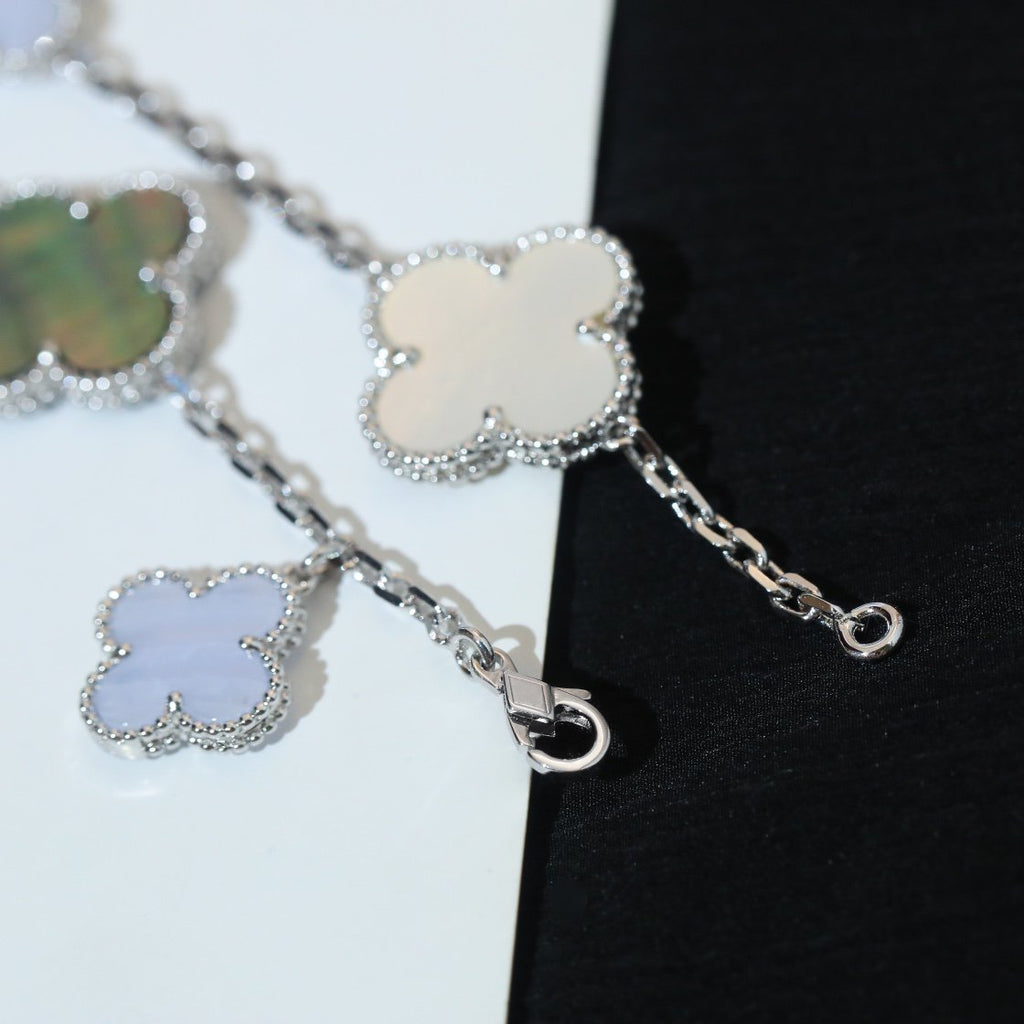 ¡®Loco¡¯CLOVER BRACELET 5 MOTIFS MOP CHALCEDONY SILVER