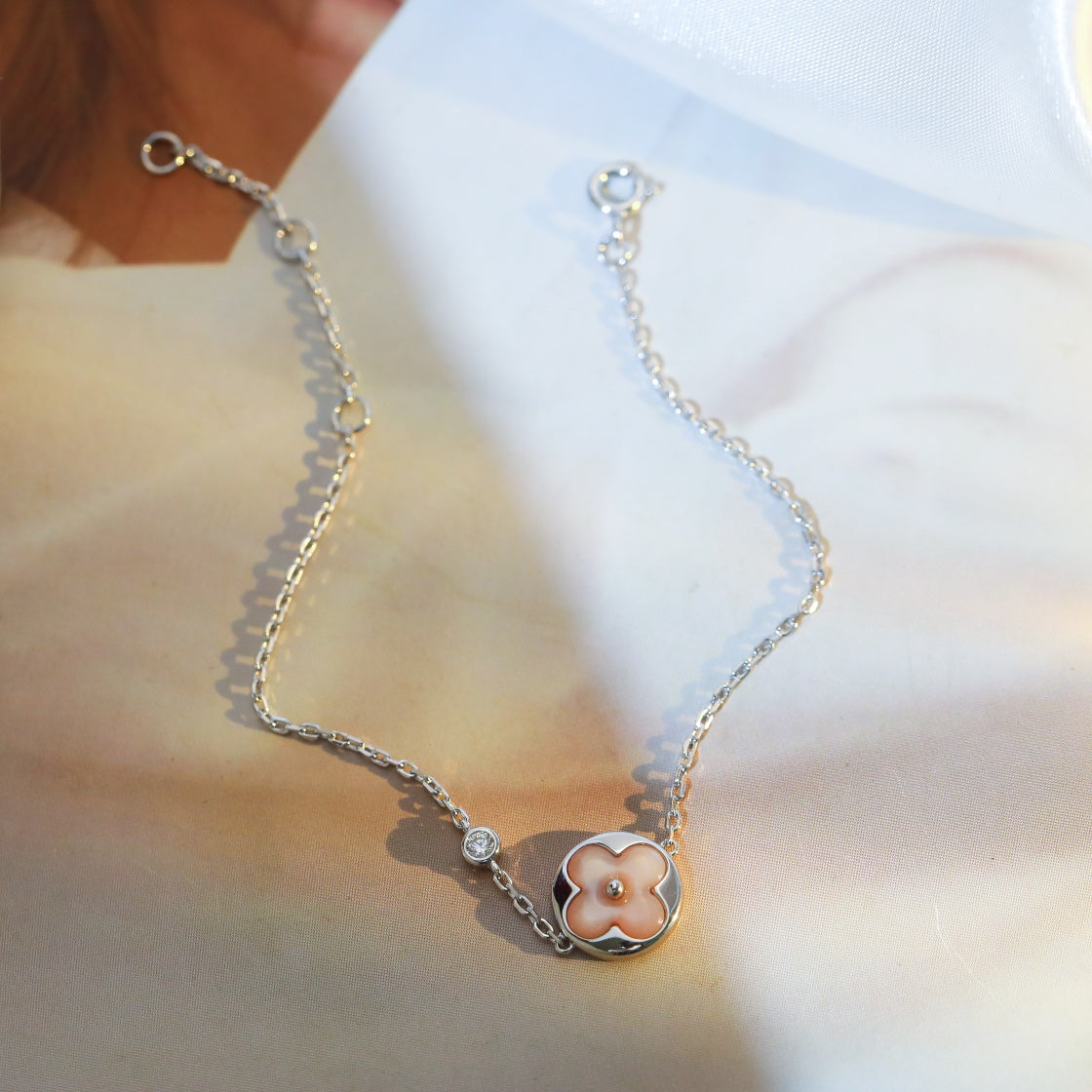 ¡®Loco¡¯SUN MOTIF PINK MOP SILVER BRACELET
