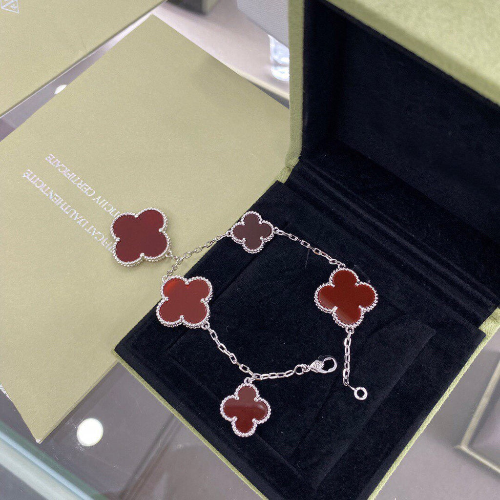 ¡®Loco¡¯CLOVER 5 MOTIFS SIVLER CARNELIAN BRACELET