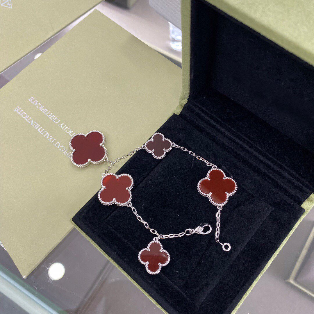 ¡®Loco¡¯CLOVER 5 MOTIFS SIVLER CARNELIAN BRACELET