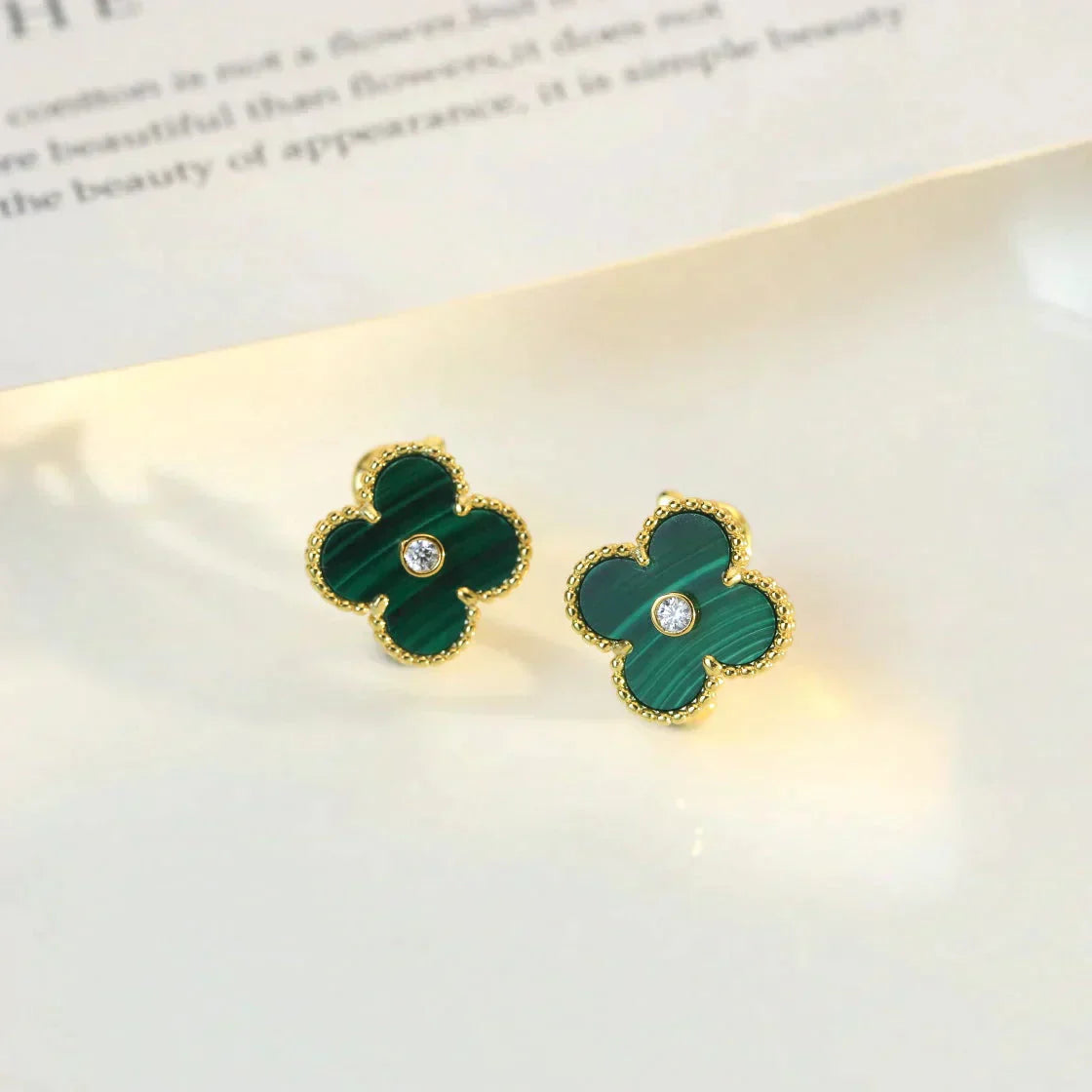 ¡®Loco¡¯CLOVER MEDIUM 1 MOTIFS MALACHITE DIAMOND EARRINGS