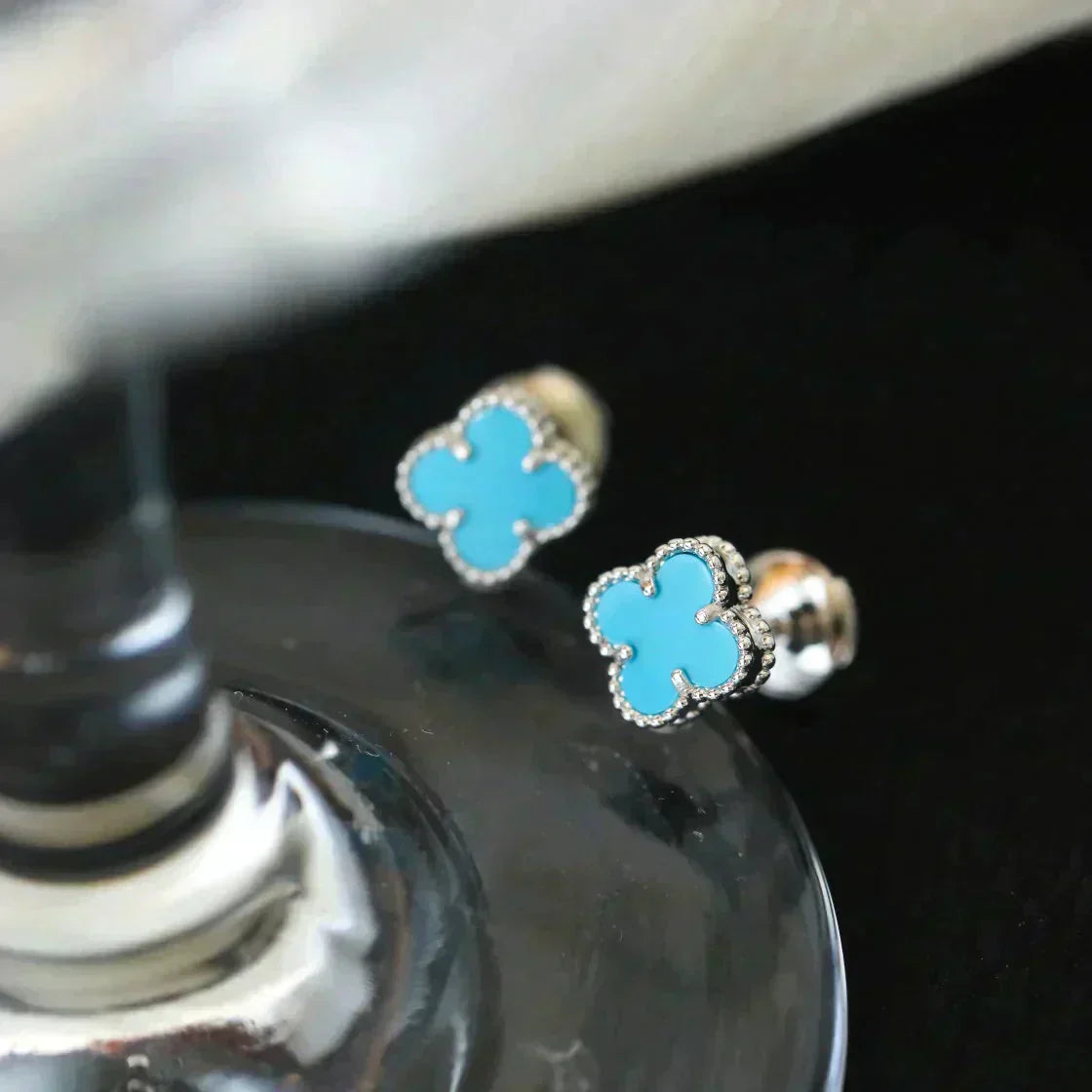 ¡®Loco¡¯CLOVER MINI 9.5MM ONYX STUD EARRINGS SILVER