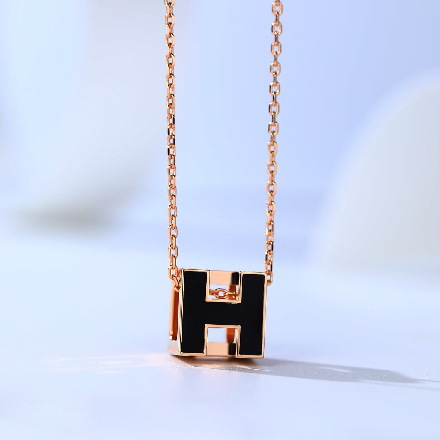 ¡®Loco¡¯H CAGE PINK GOLD NECKLACE