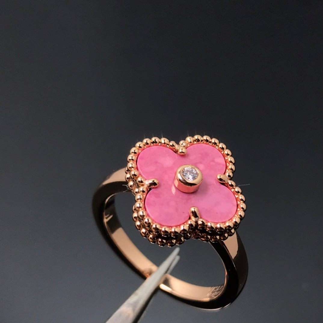 ¡®Loco¡¯CLOVER RHODONITE ROSE GOLD RING