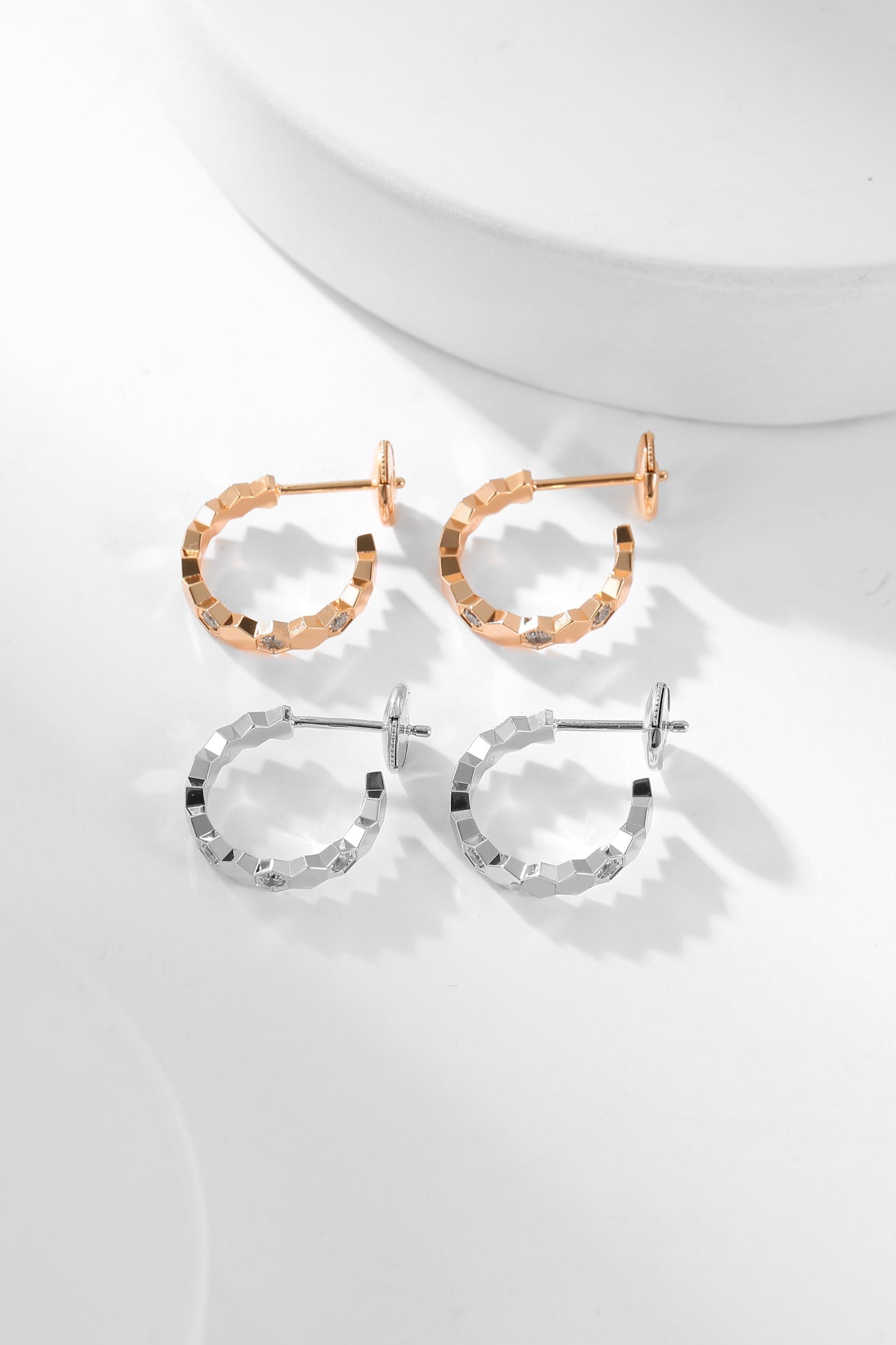¡®Loco¡¯BEE LOVE DIAMOND HOOP EARRINGS