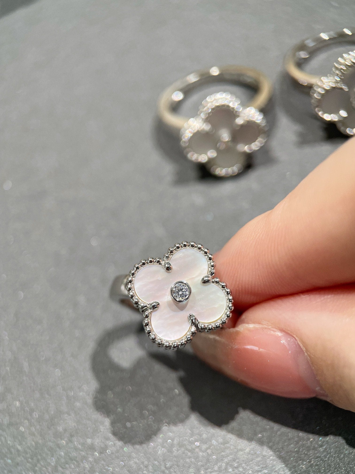 ¡®Loco¡¯CLOVER SILVER MOP DIAMOND RING