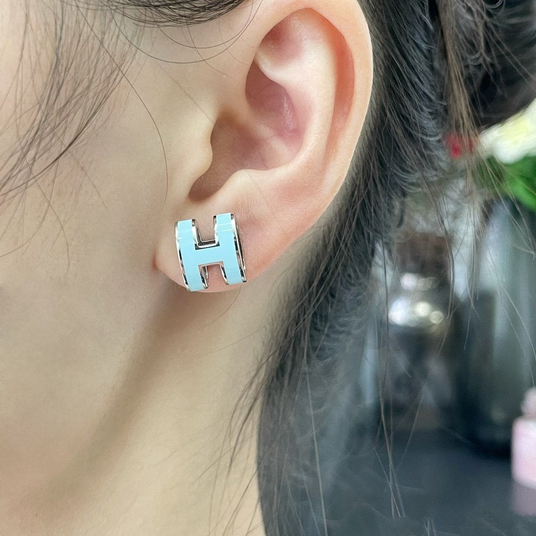 ¡®Loco¡¯POP H SKY BLUE STUD EARRINGS