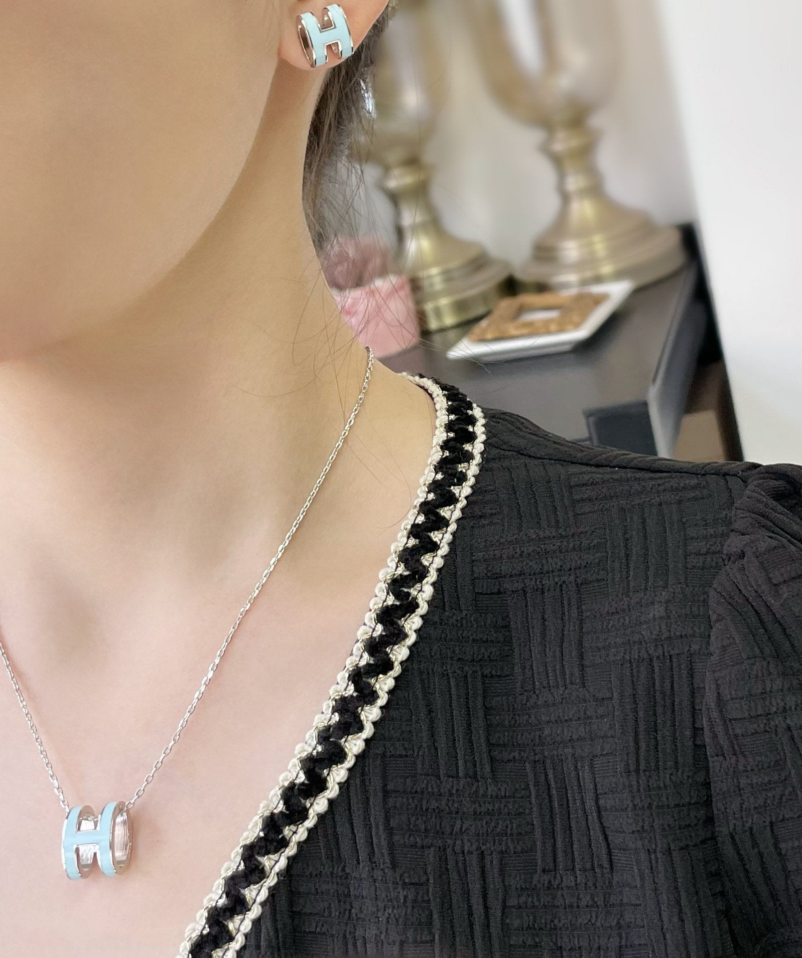 ¡®Loco¡¯POP H SKY BLUE STUD EARRINGS