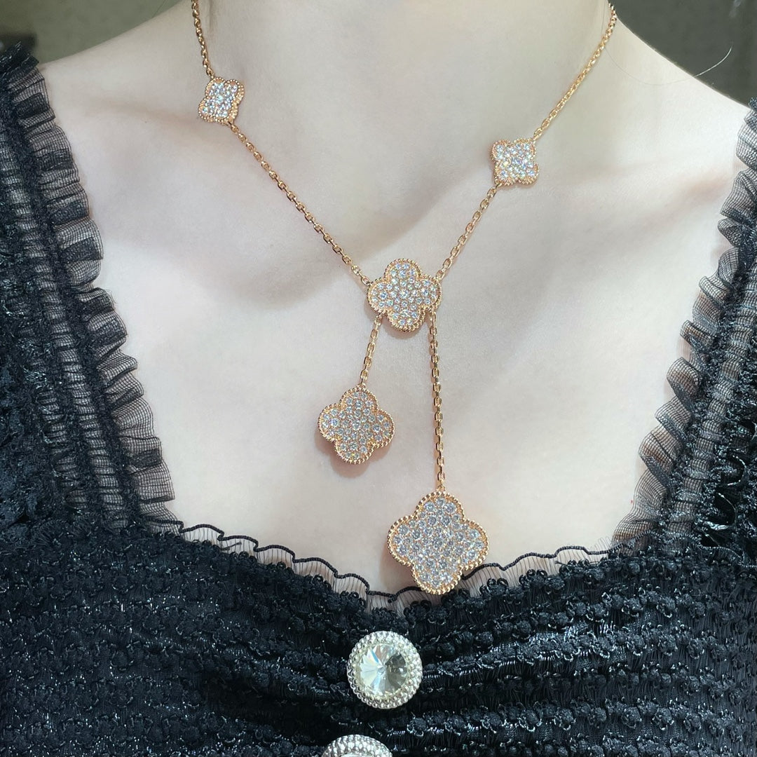 ¡®Loco¡¯CLOVER 6 MOTIF DIAMOND PAVED NECKLACE