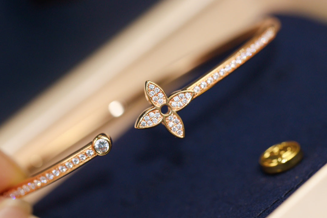 ¡®Loco¡¯IDYLLE PINK GOLD OPEN BRACELET DIAMOND PAVED