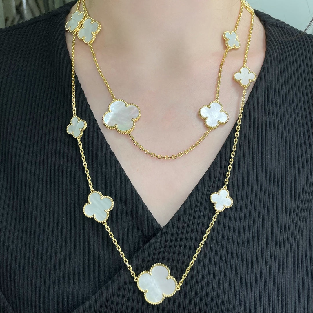 ¡®Loco¡¯CLOVER 16 MOTIF WHITE MOP GOLD NECKLACE