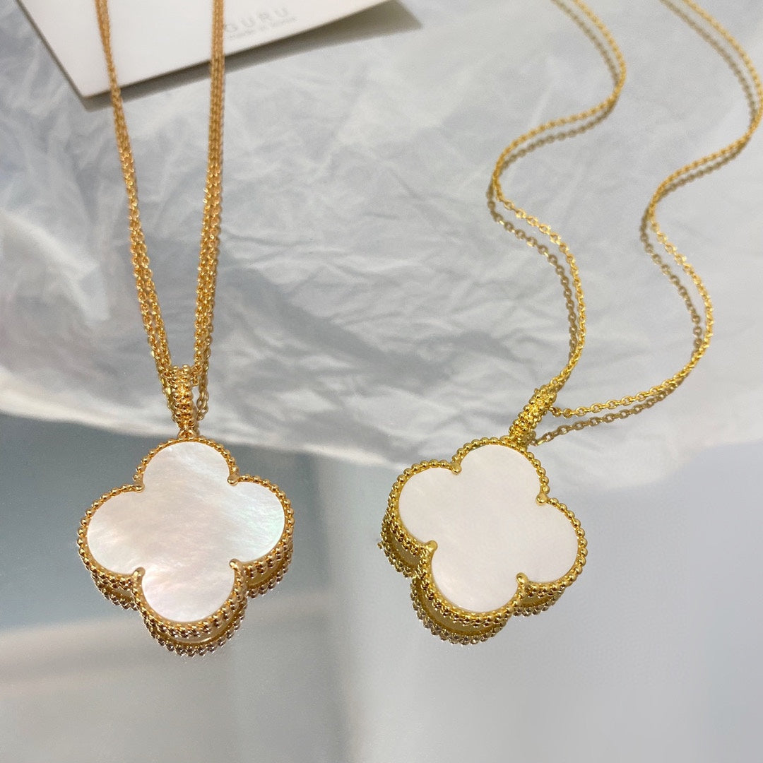 ¡®Loco¡¯CLOVER 25MM MOP LARGE PENDANT NECKLACE