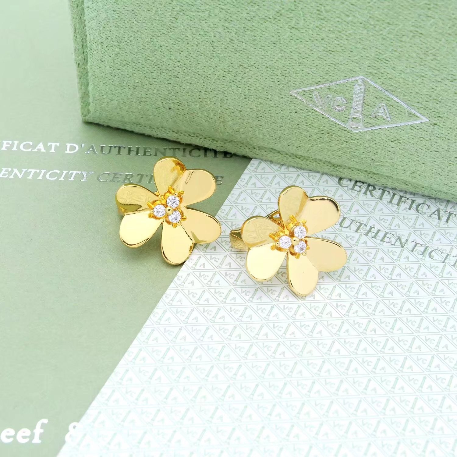 ¡®Loco¡¯FRIVOLE EARRINGS- LARGE MODEL