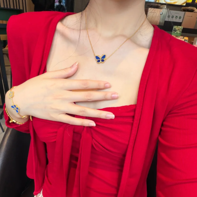 [Loco] 2026 BUTTERFLY BLUE   NECKLACE