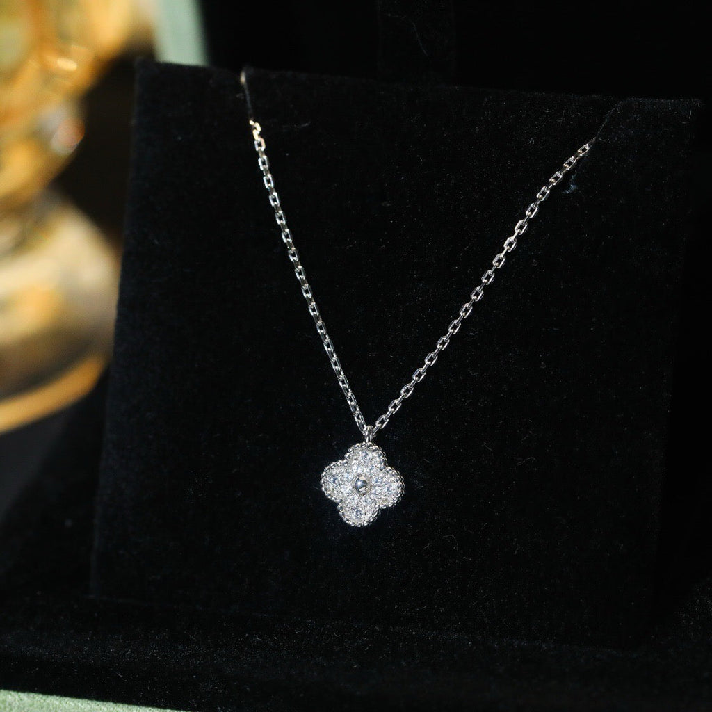 ¡®Loco¡¯CLOVER MINI 9.5MM PENDANT DIAMOND NECKLACE