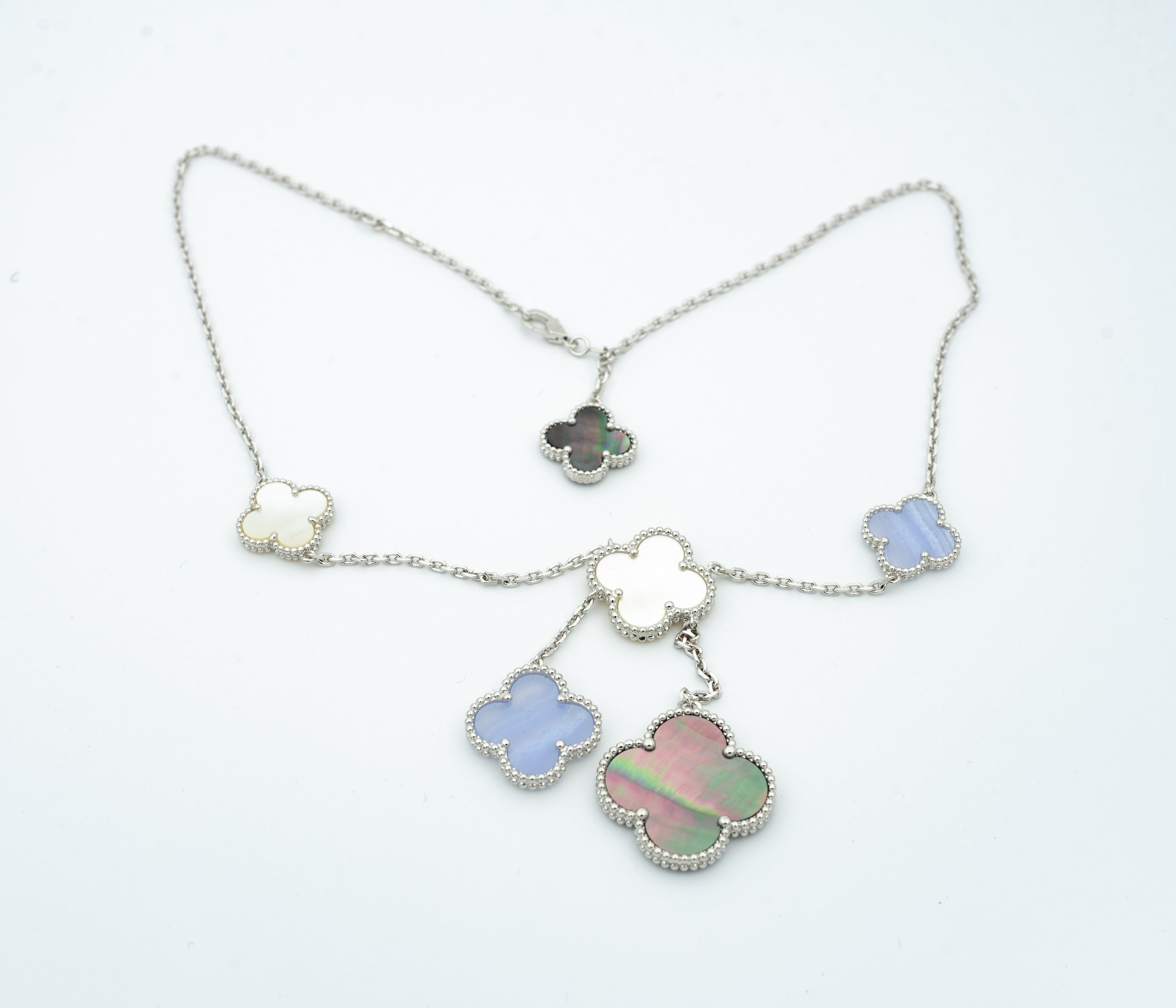 ¡®Loco¡¯CLOVER MOP CHALCEDONY NECKLACE SILVER 6 MOTIF