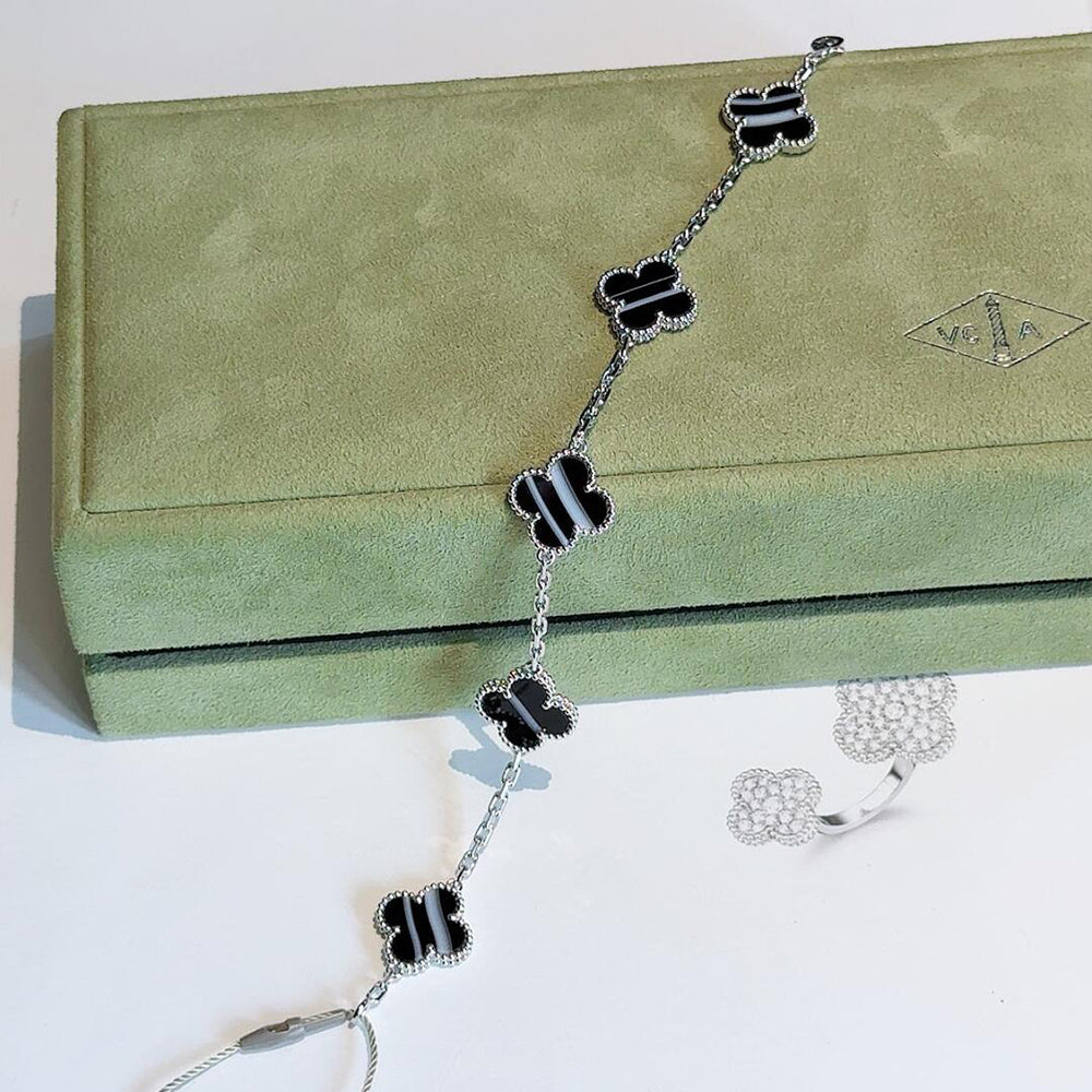¡®Loco¡¯CLOVER 5 MOTIF VEINED ONYX BRACELET SILVER