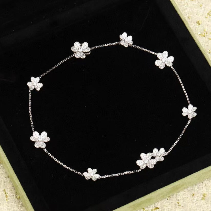 ¡®Loco¡¯FRIVOLE SILVER 9 FLOWERS NECKLACE