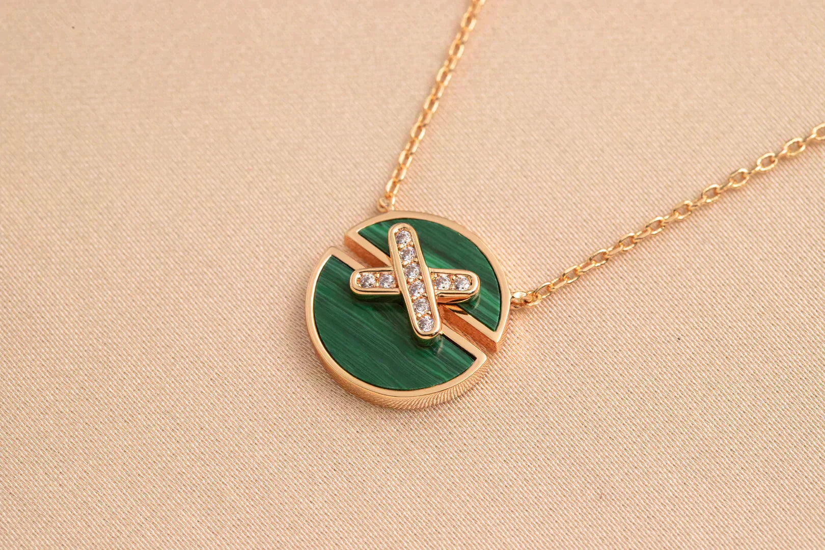 ¡®Loco¡¯JEUX DE ROSE GOLD DIAMOND NECKLACE