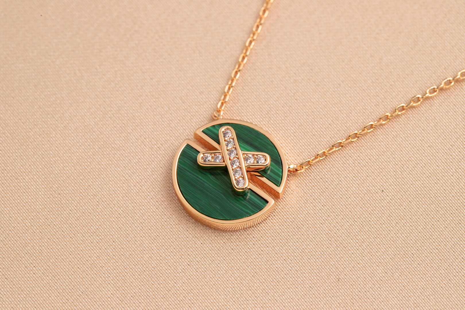 ¡®Loco¡¯JEUX DE PINK GOLD DIAMOND NECKLACE