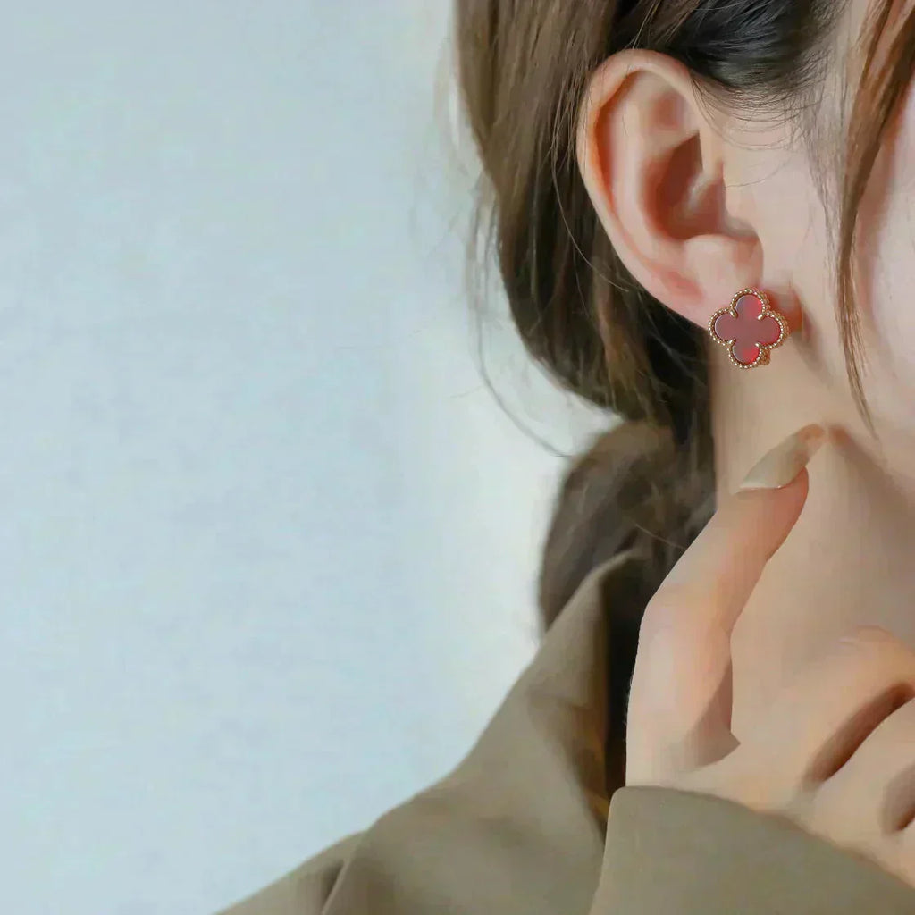 ¡®Loco¡¯CLOVER MEDIUM 1 MOTIFS CARNELIAN  EARRINGS