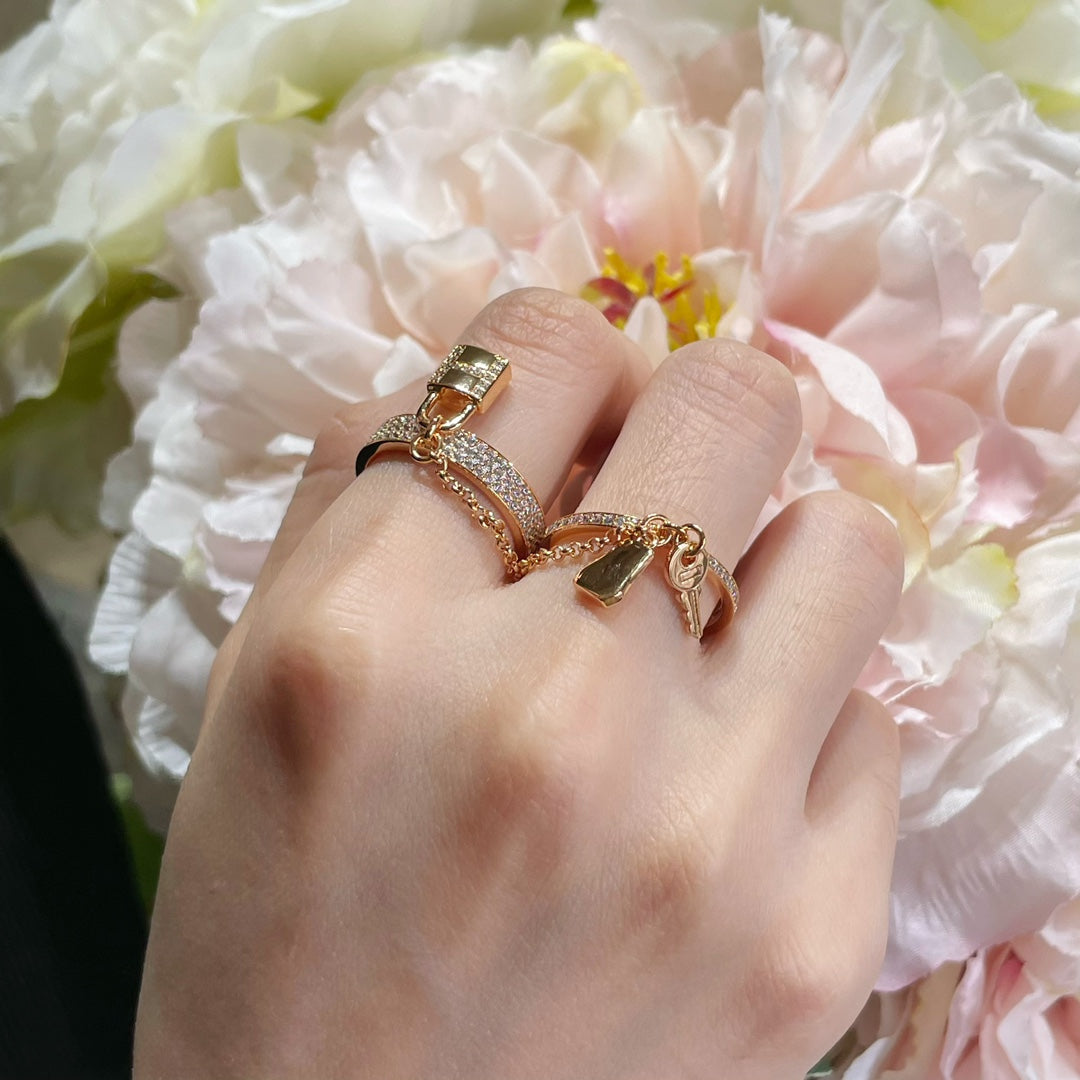 ¡®Loco¡¯HM KELLY CLOCHETTE DOUBLE RING IN  WITH DIAMONDS