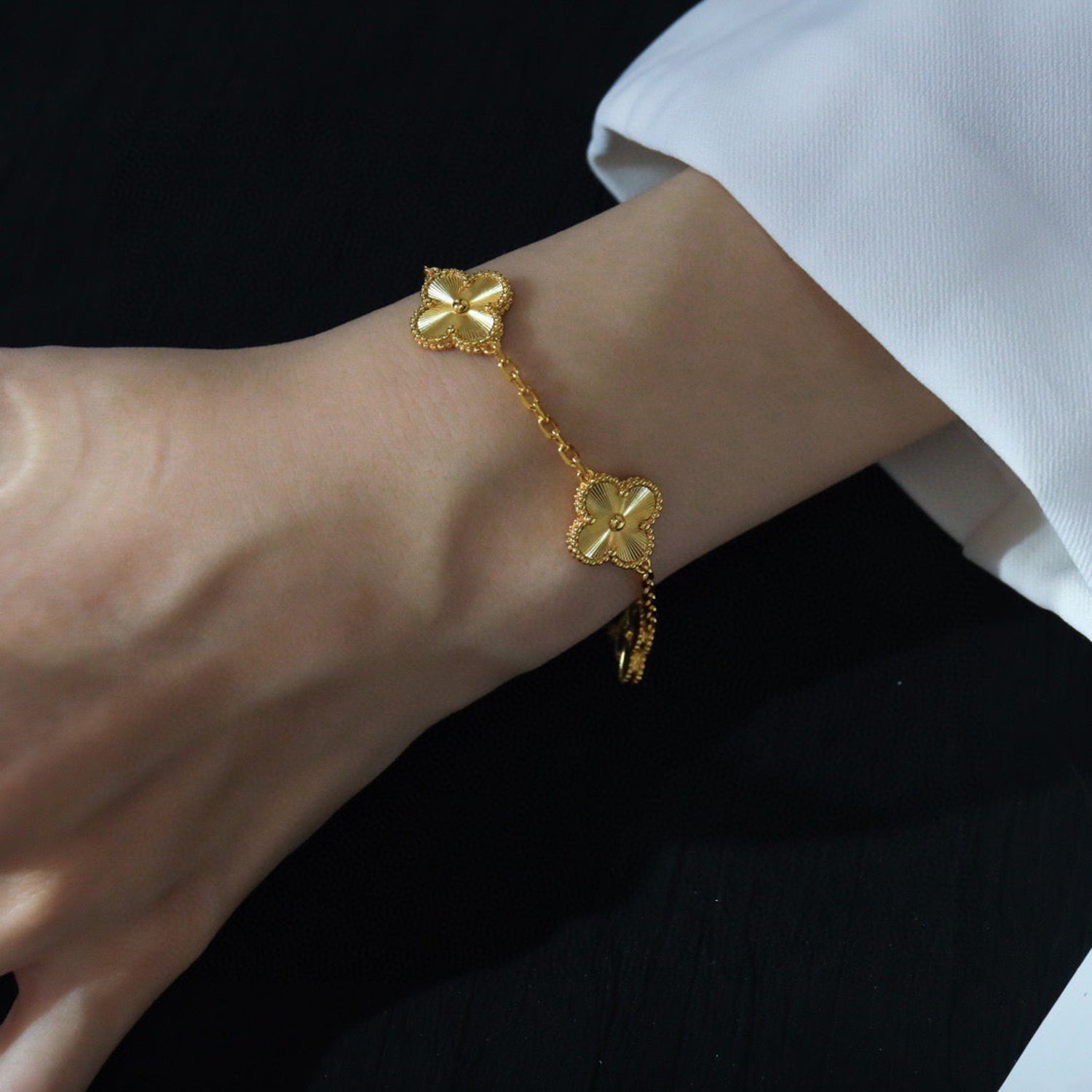 [Loco]New  CLOVER 5 MOTIF LASER BRACELET COLLECTION
