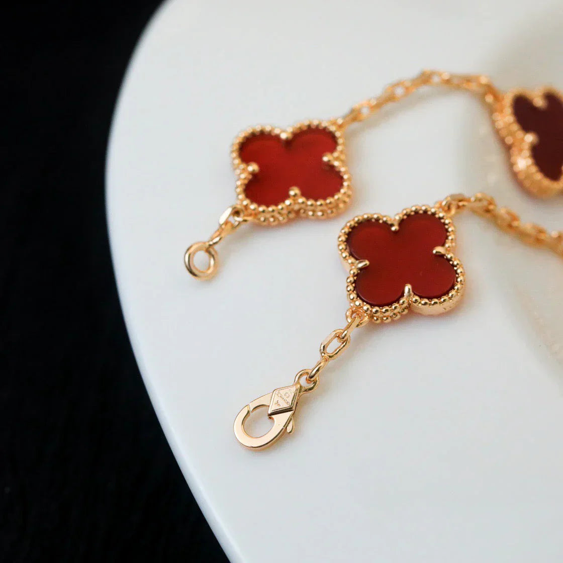 [Loco]New  CLOVER 5 MOTIF RED CORNELIAN BRACELET COLLECTION
