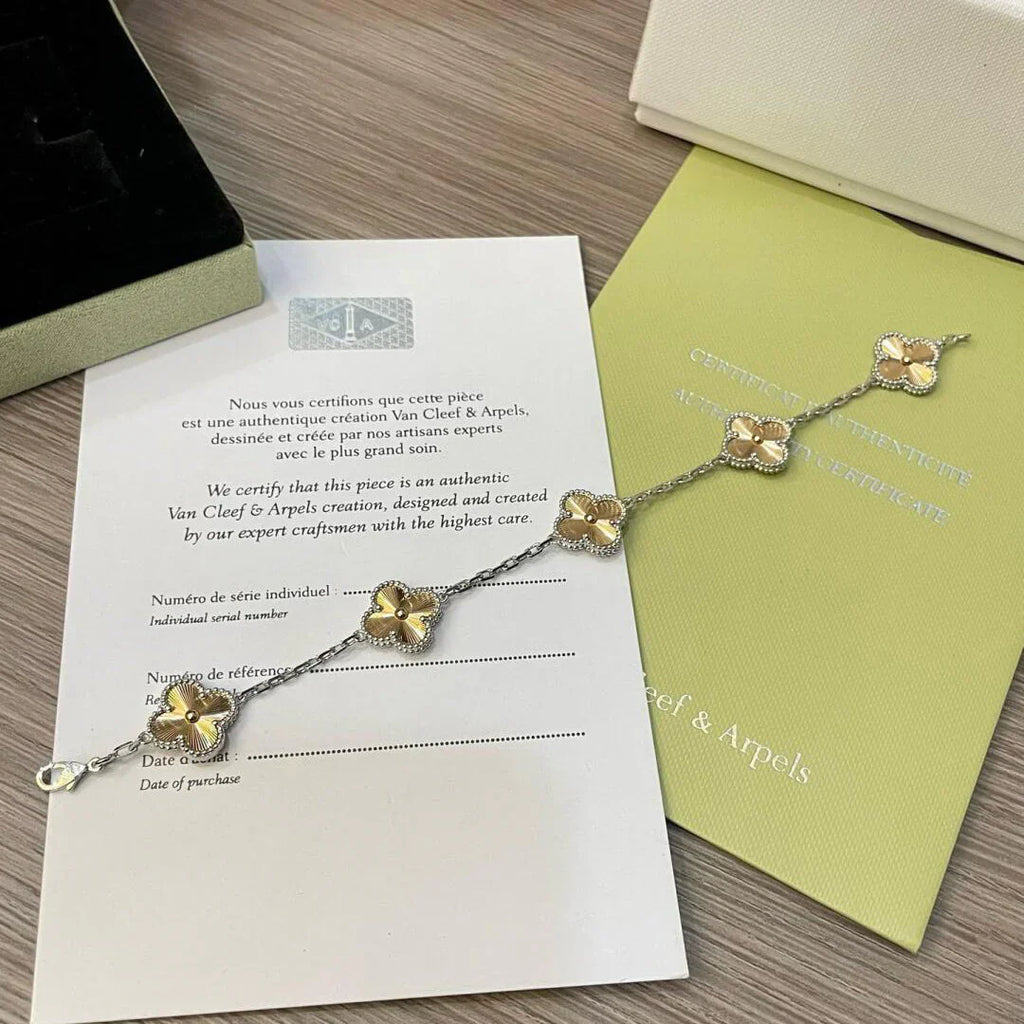 [Loco]New  CLOVER 5 MOTIF LASER BRACELET COLLECTION