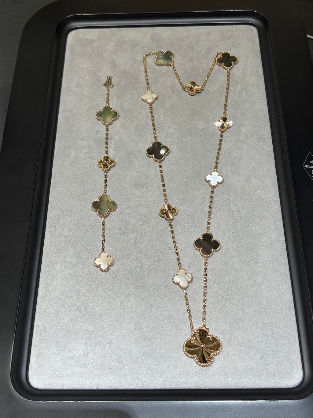 [¡®Loco¡¯] 25 NEW CLOVER 15 MOTIFS GRAY MOTHER-OF-PEARL