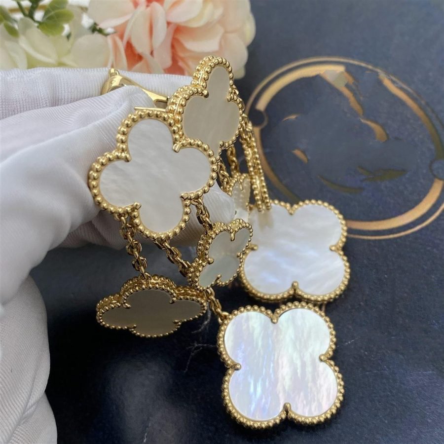¡®Loco¡¯CLOVER EARRINGS WHITE MOP 4 MOTIFS GOLD