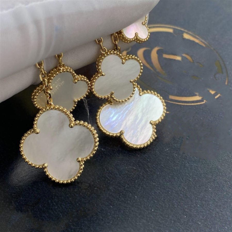 ¡®Loco¡¯CLOVER EARRINGS WHITE MOP 4 MOTIFS GOLD